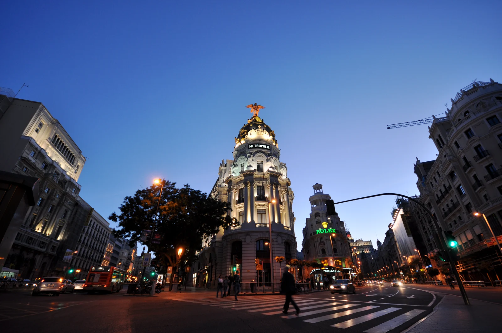 Madrid’s Gran Vía and the Metrópolis building