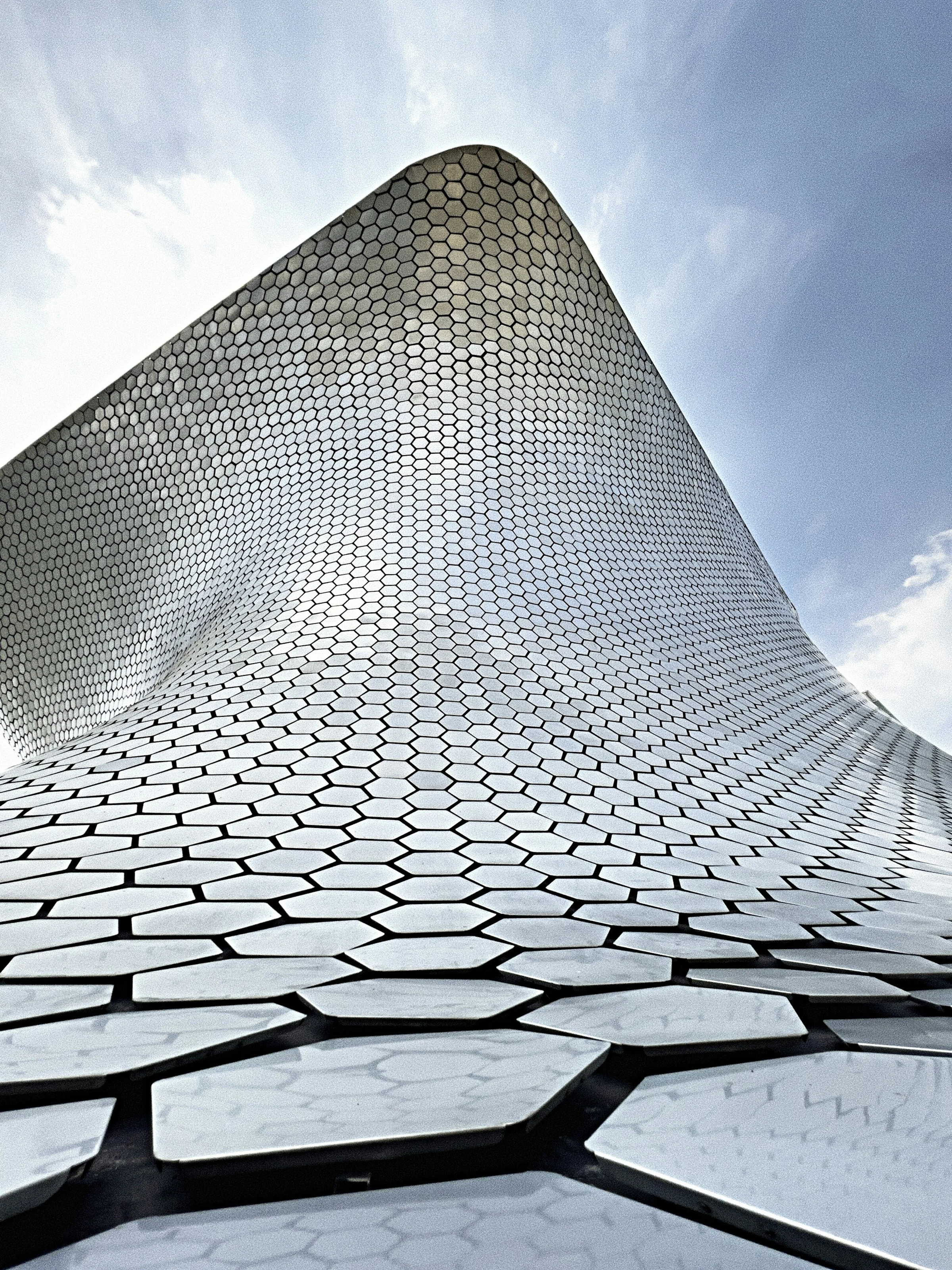 The sculptural silver hexagonal facade of Museo Soumaya in Mexico City